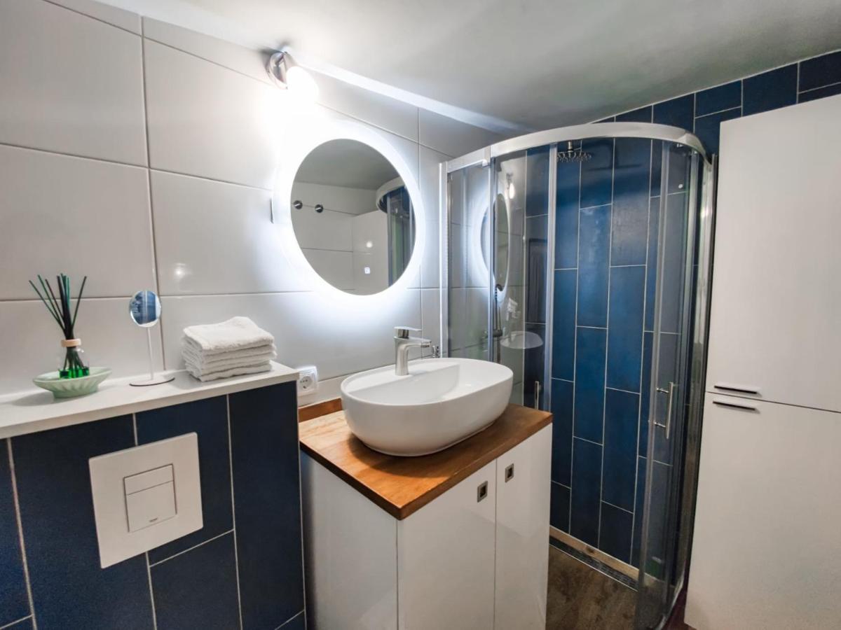 Holiday Home Nevera Makarska Esterno foto