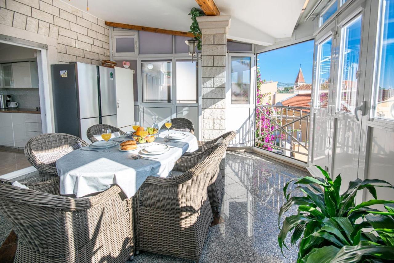 Holiday Home Nevera Makarska Esterno foto