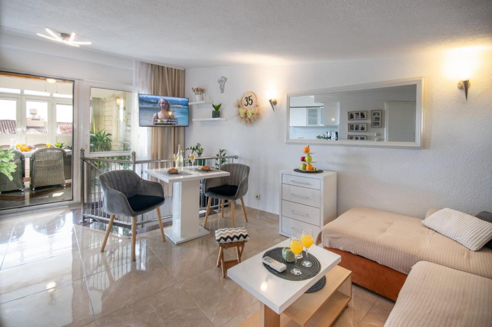 Holiday Home Nevera Makarska Esterno foto