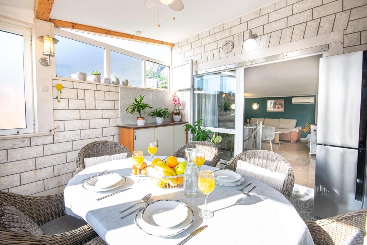 Holiday Home Nevera Makarska Esterno foto