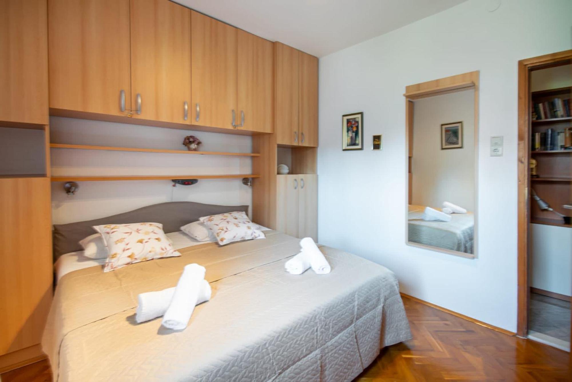 Holiday Home Nevera Makarska Esterno foto