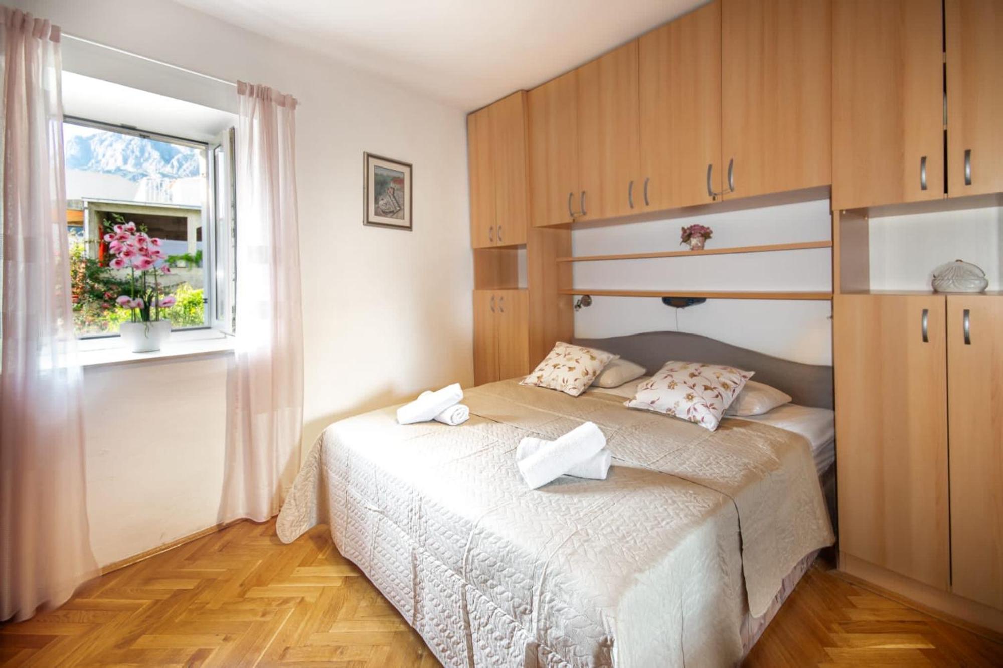 Holiday Home Nevera Makarska Esterno foto