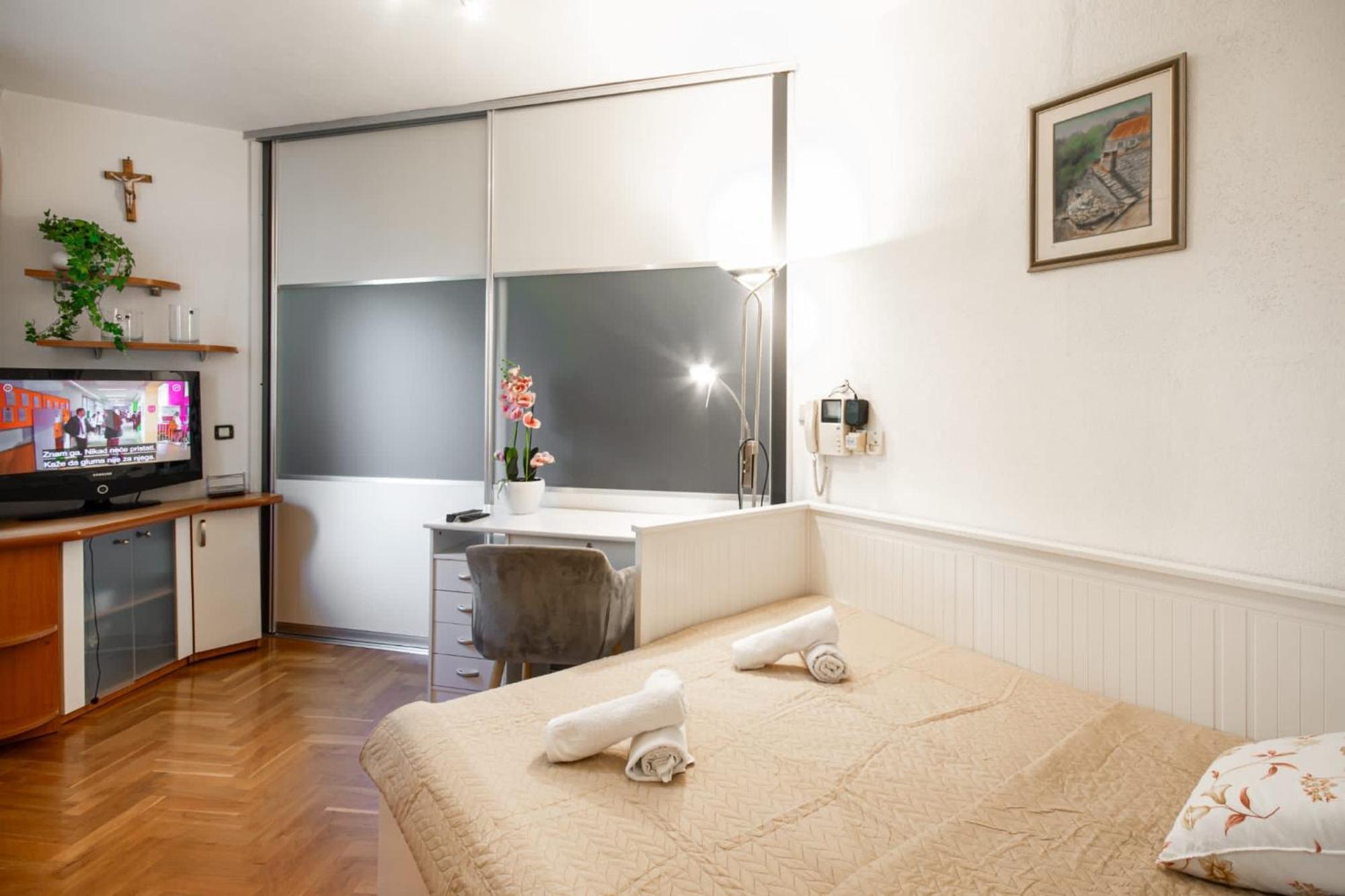 Holiday Home Nevera Makarska Esterno foto